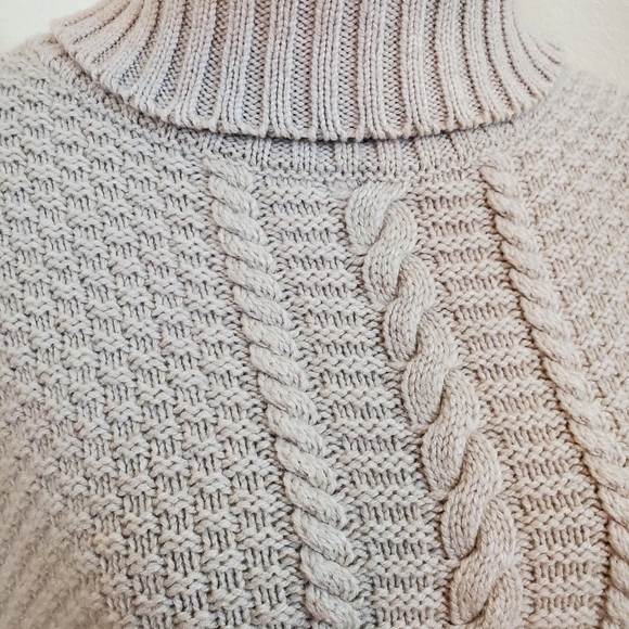 Peter Scott cashmere and merino wool blend sweater cable knit poncho! Si… - Picture 2 of 9